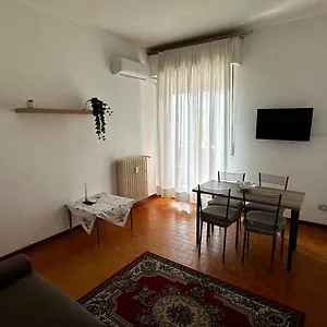 https://bilocale-silenzioso-a-bignami.it-lombardy.com